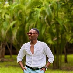 Derrick Mwangi
